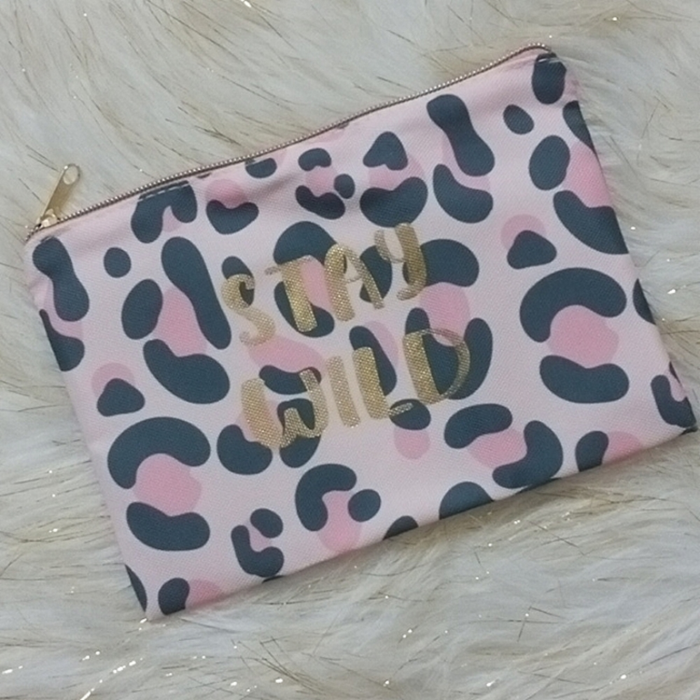 💋5/$20 makeup bag "Stay Wild" (cheetah print)
